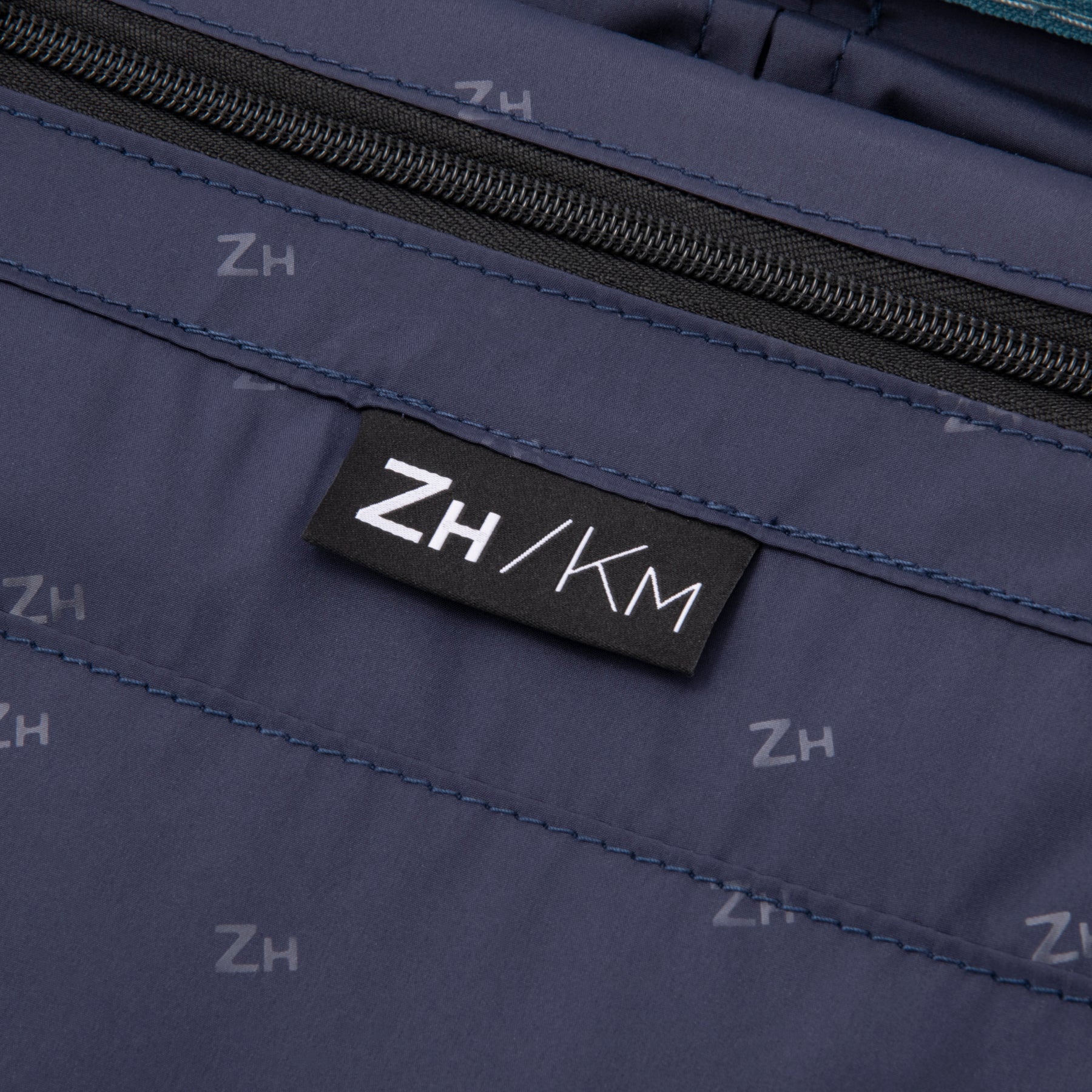 【ZH × 三笘薫】Classic Lightweight 4.0 KM Edition | Carry-On Travel Case 32L 81368