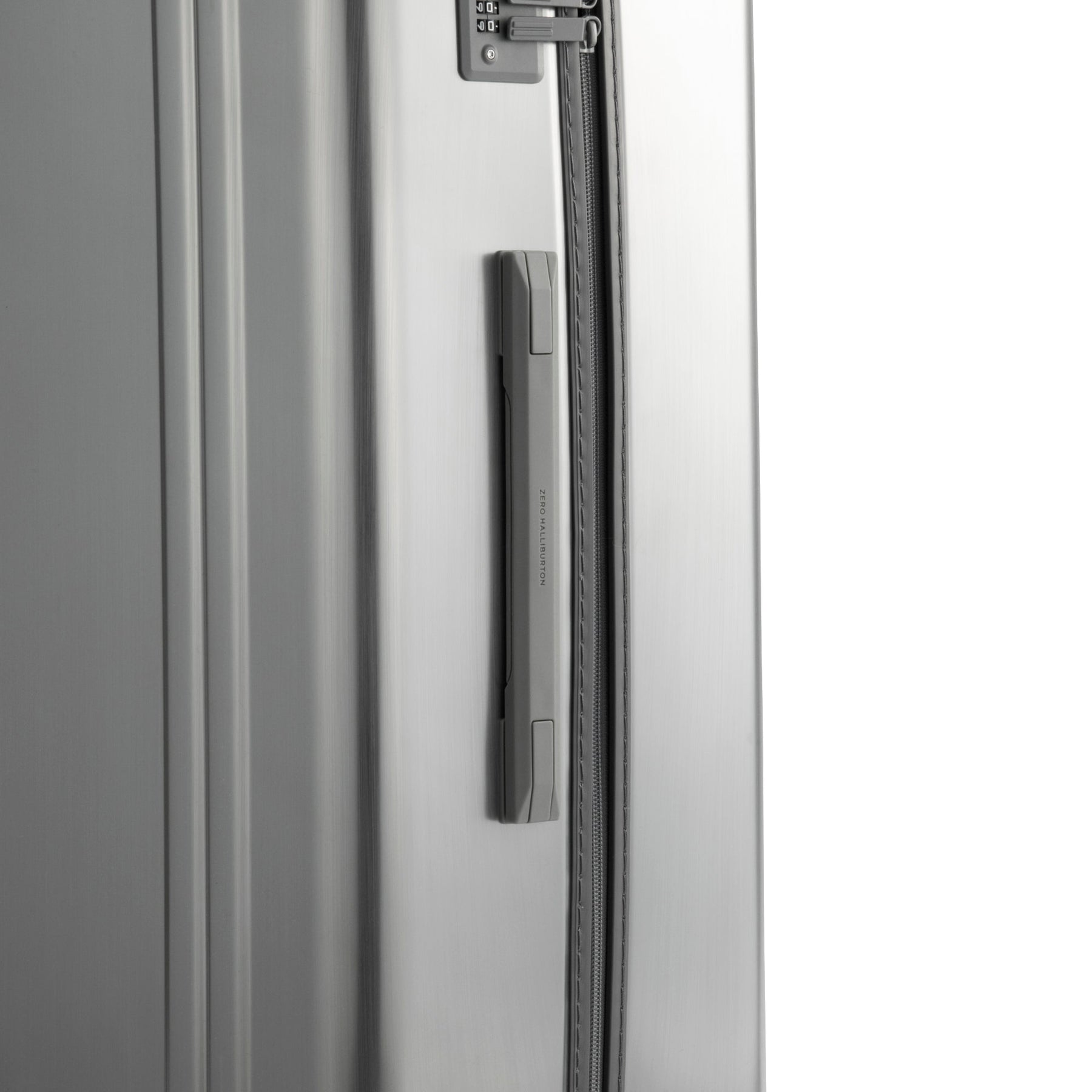 Classic Lightweight 4.0 Metallic |  Check-In-M Travel Case 67L 81375