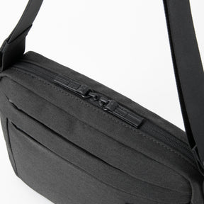 HLC | Horizontal Shoulder Bag  81403