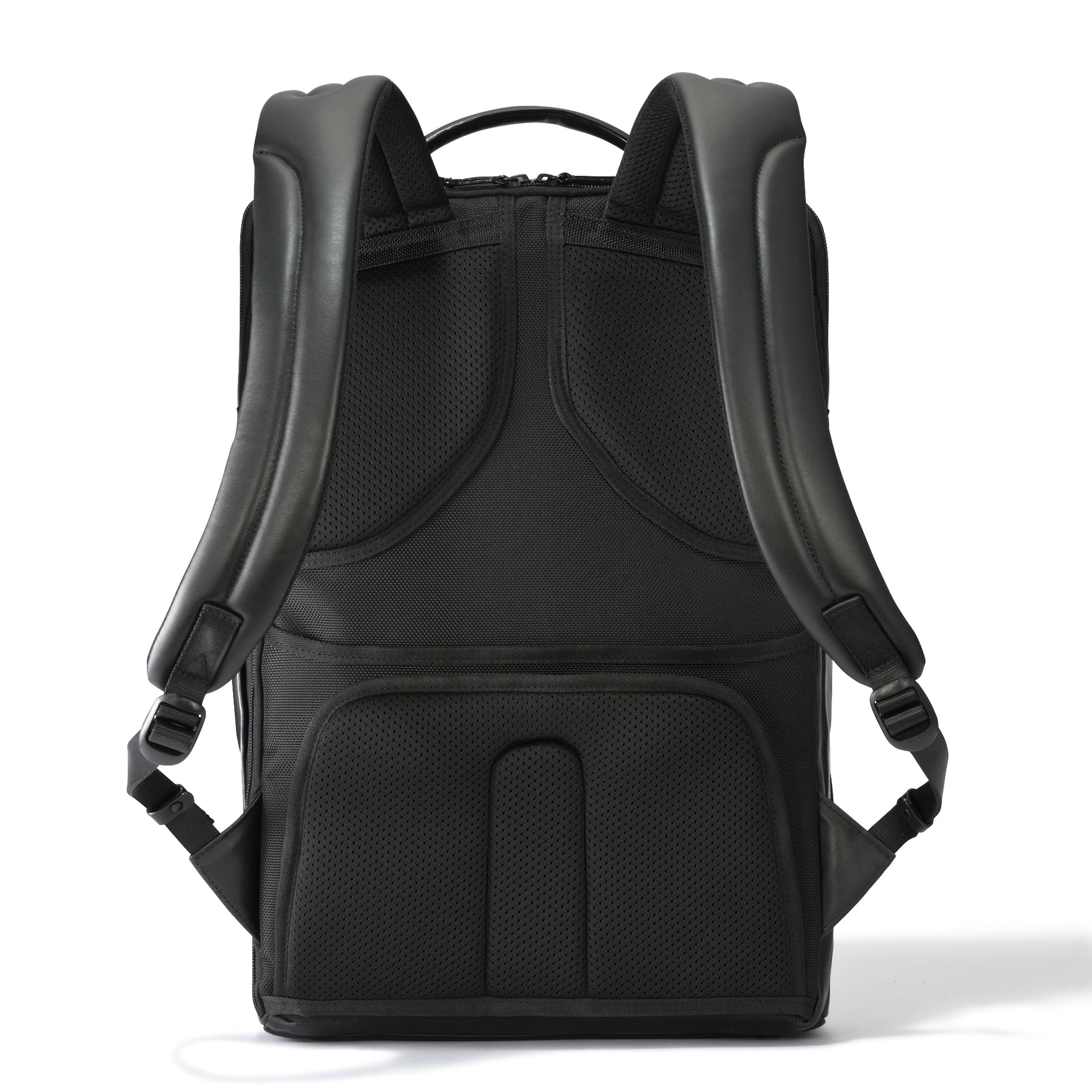 Z PACK | type-L2 Genuine Leather Backpack B4/15.6" PC 81502