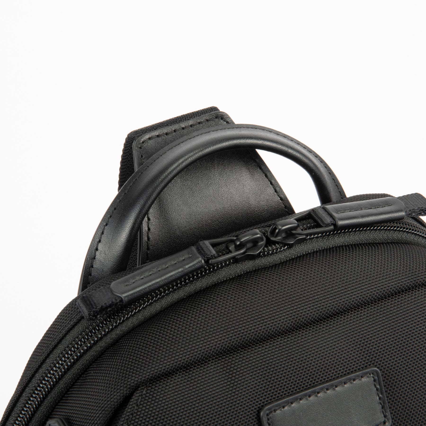 ZERO ZLM | Large Sling Bag With Flap | 81515