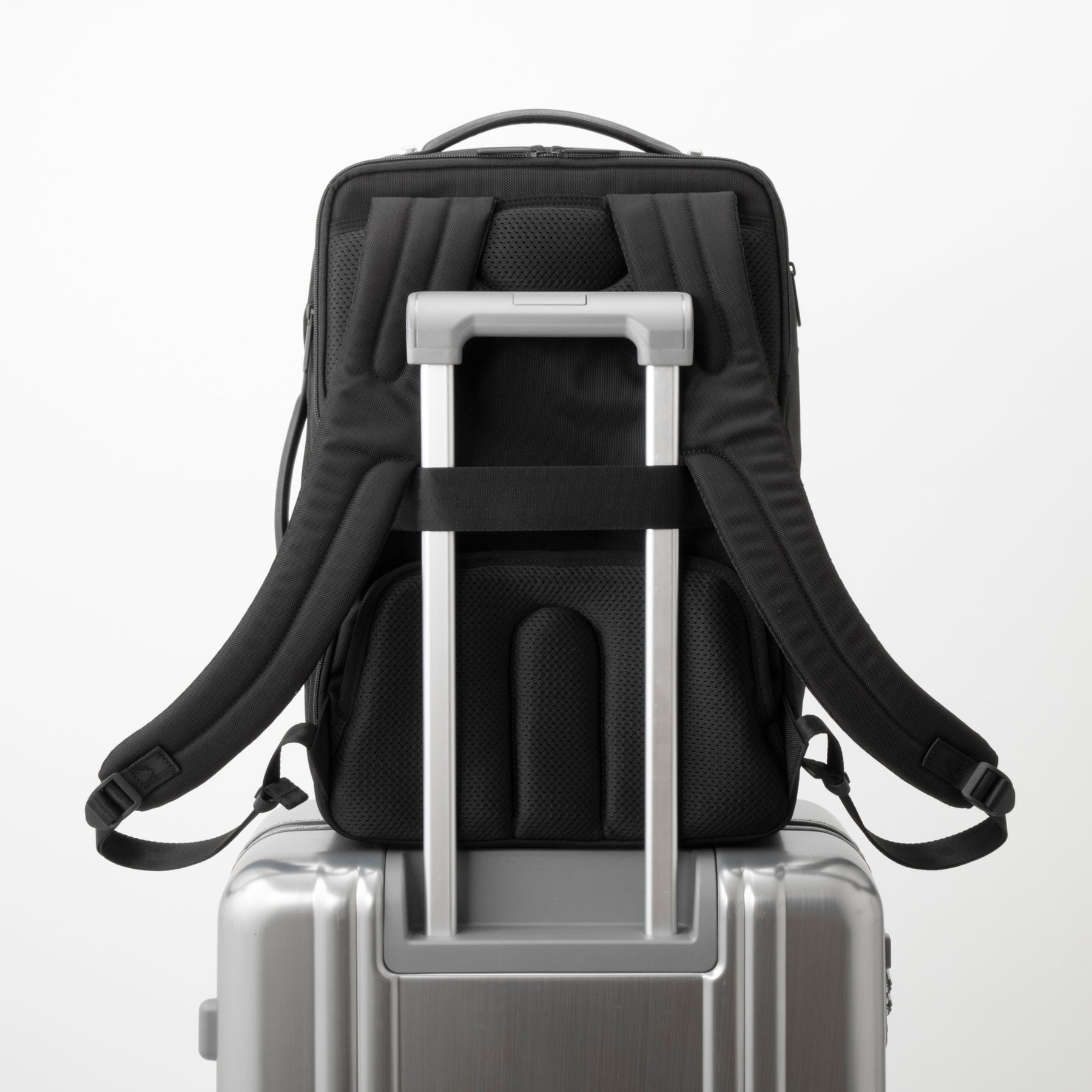 Z PACK d | type-F Medium Backpack B4/15.6" PC 81672