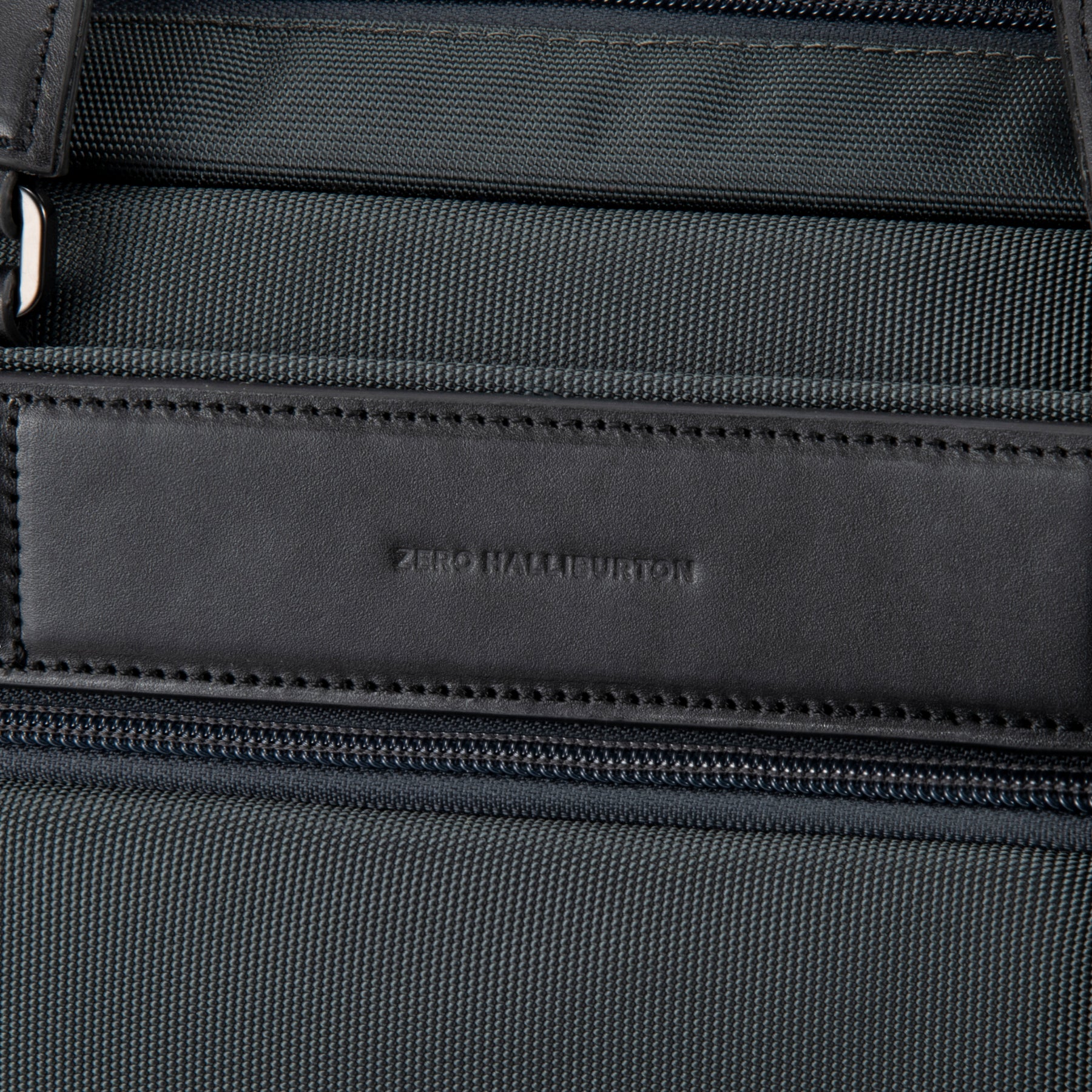 ZEST3 | Expandable 2WAY Briefcase B4/15.6" PC 81736