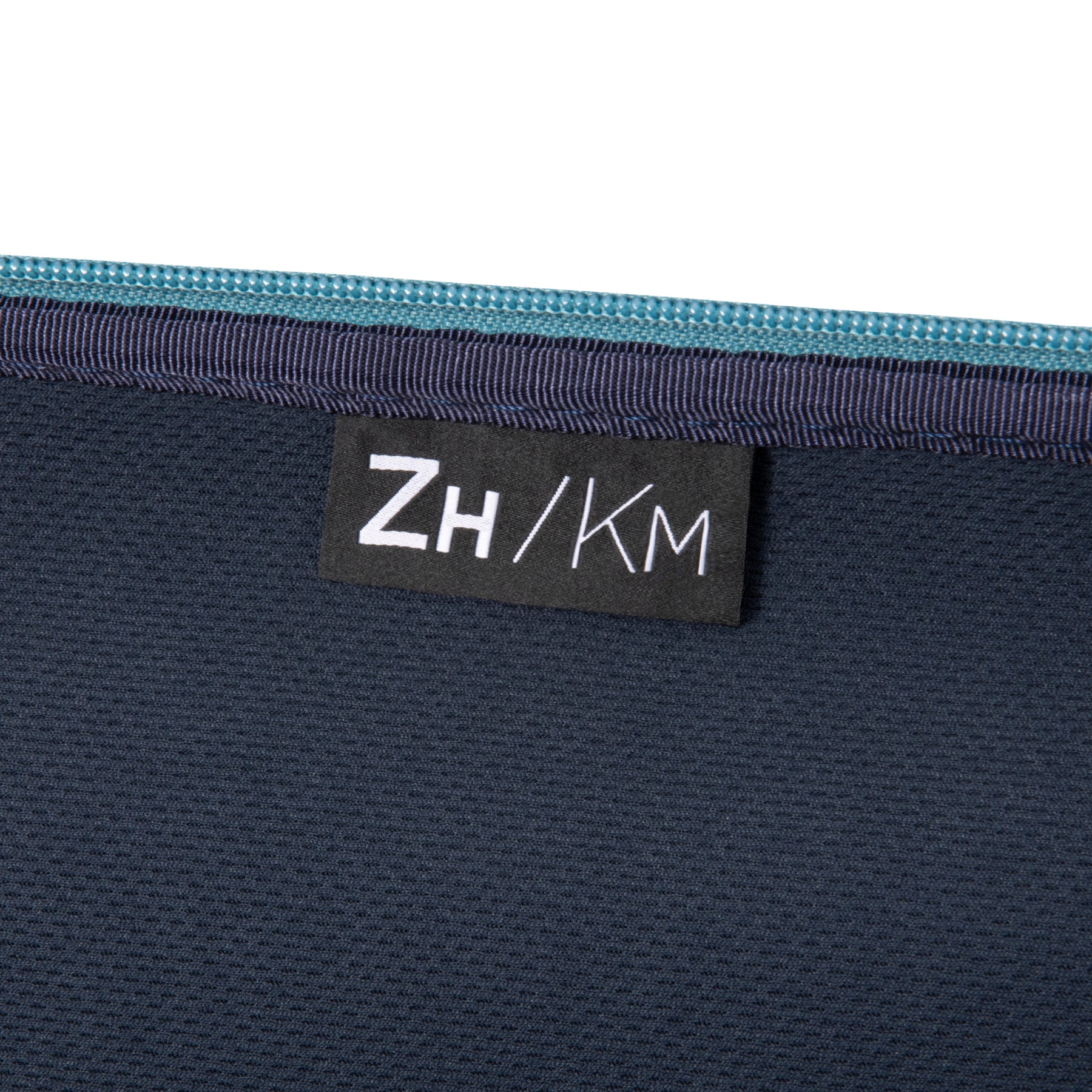【ZH × 三笘薫】ZH-Compact Cube KM Edition | 13.3inch PC Case 81802