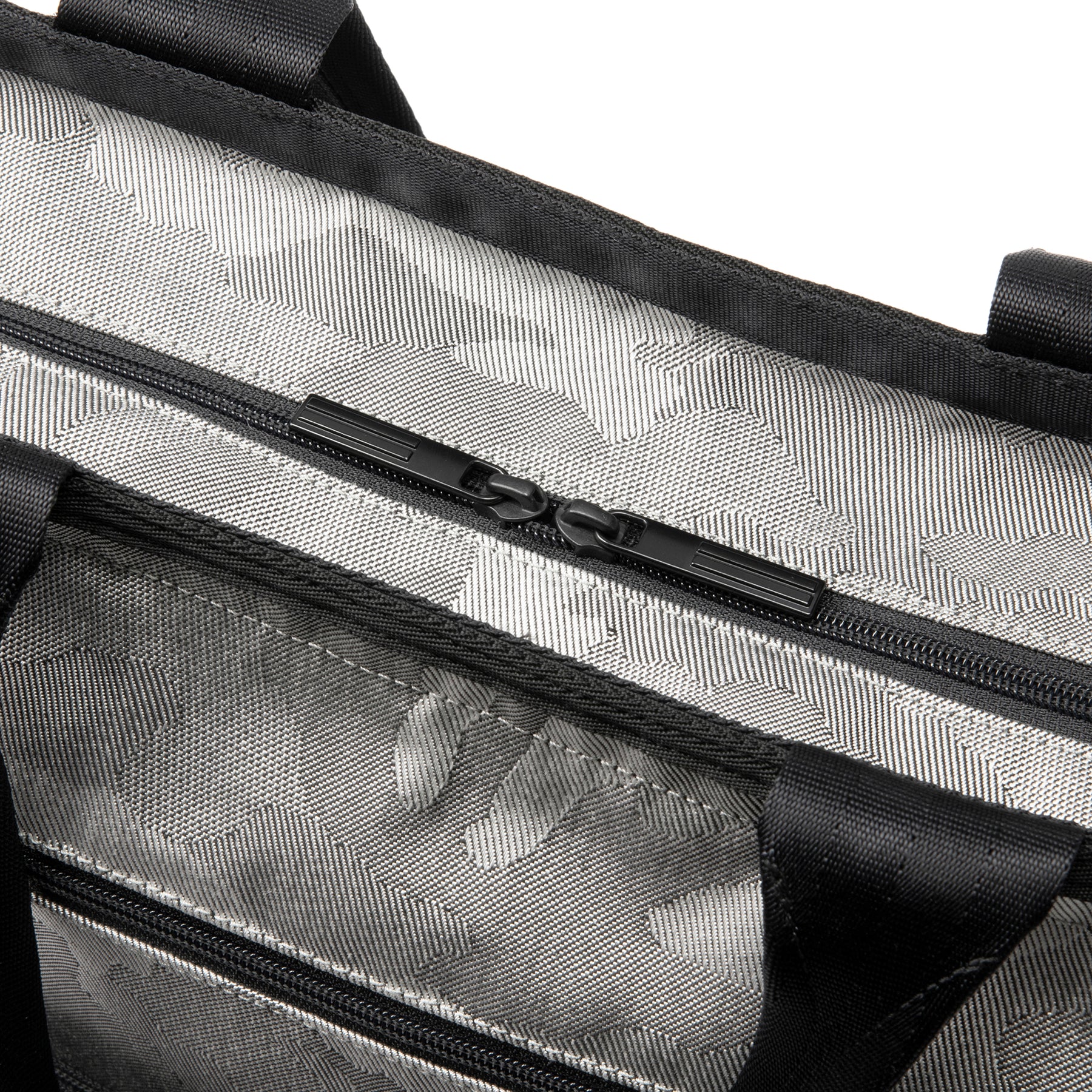 JC Series | Medium Locker Tote ZHG-B26 Jacquard Camo | 85254