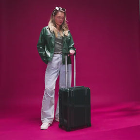 Classic Lightweight 4.0 Metallic |  Portable Trunk 99L 81377