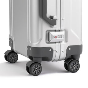Geo Aluminum 3.0 |  Spinner Carry-On　19inch 31L | 94305/94306/94266