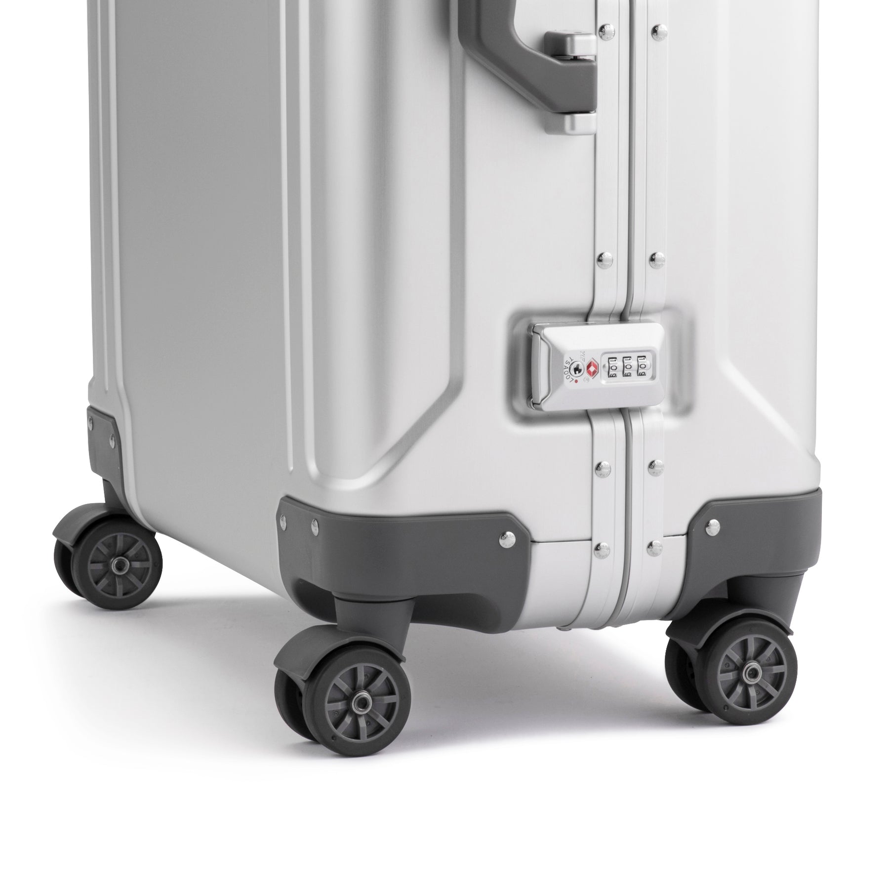 Geo Aluminum 3.0 |   26" Spinner Travel Case 68L | 94309/94310